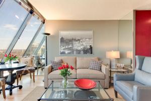 1245 13th St NW Washington DC-large-001-Great Room-1500x1000-72dpi